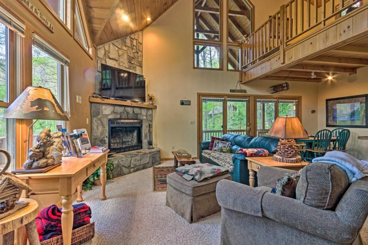 Spacious With Hot Tub And Mtn View Maggie Valley