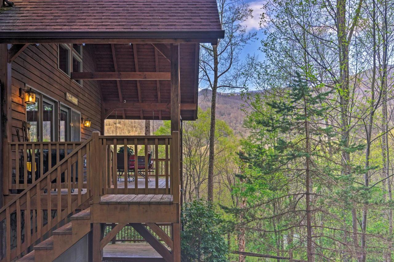 Casa de Férias Spacious With Hot Tub And Mtn View *