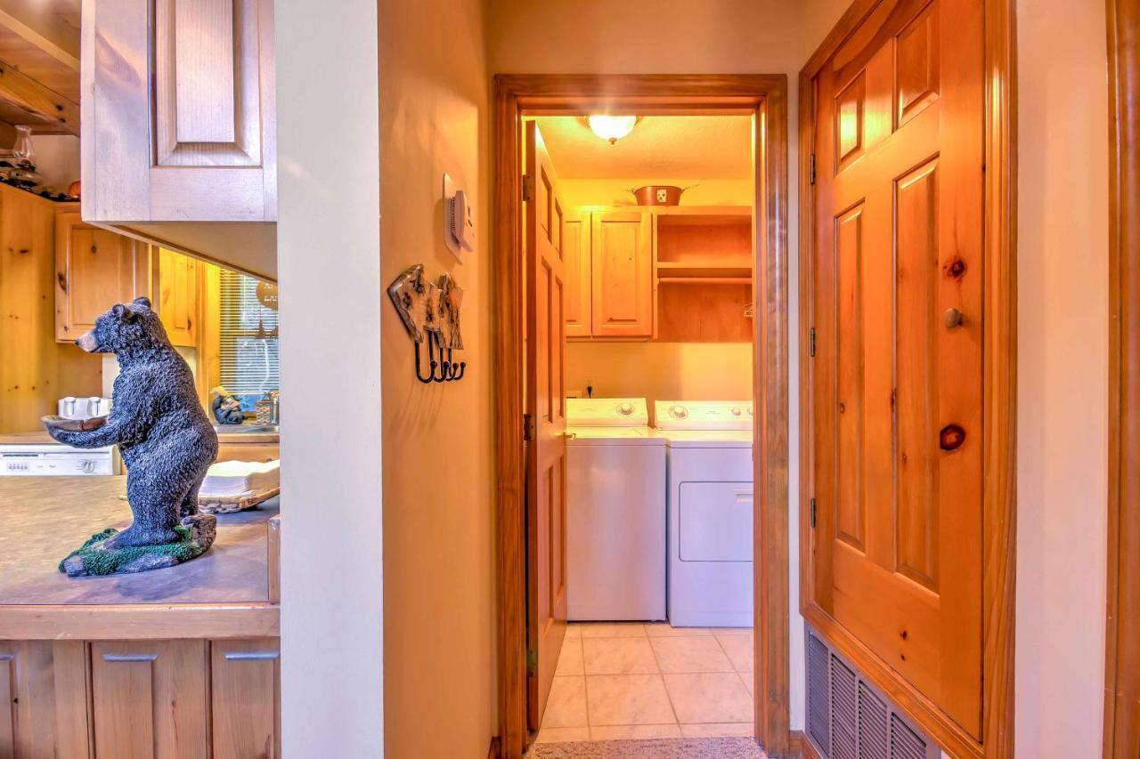 Spacious With Hot Tub And Mtn View *